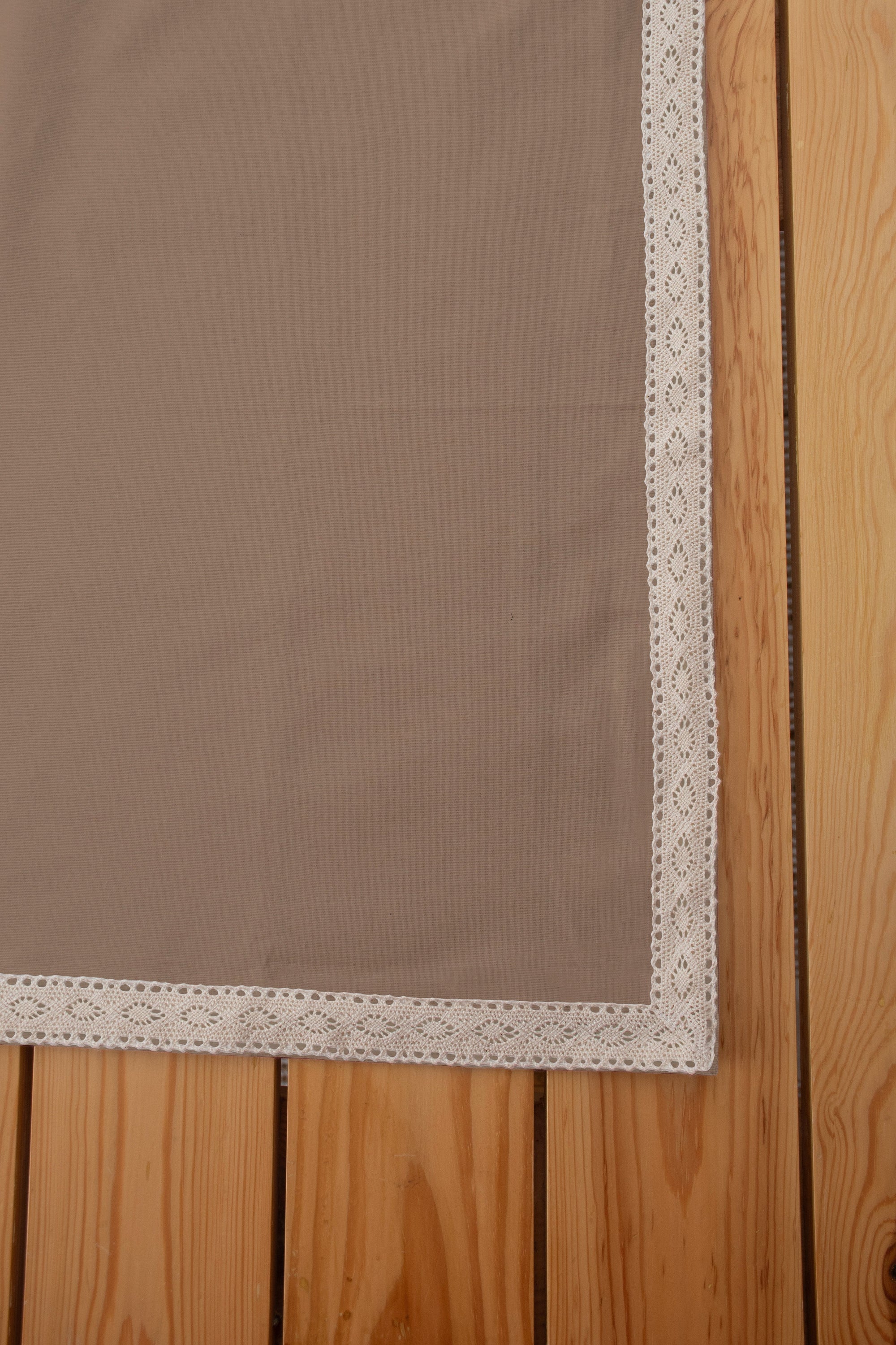 Solid colors with lace border 100% cotton table cloth for 4 seater, 6 seater, 8 seater dining table