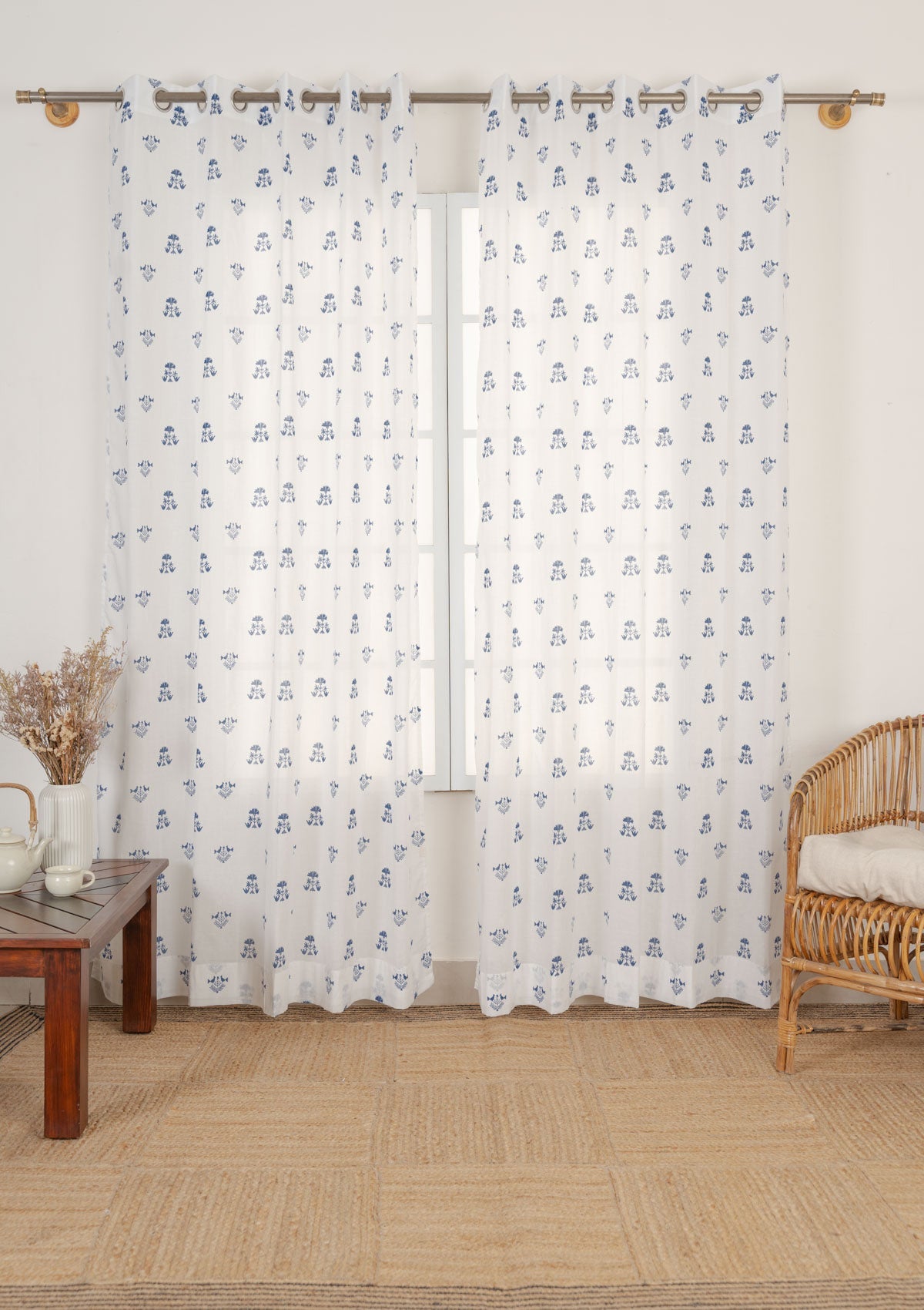Sunbird floral printed 100% cotton sheer curtain for living room - Light filtering - Indigo - Single Panel
