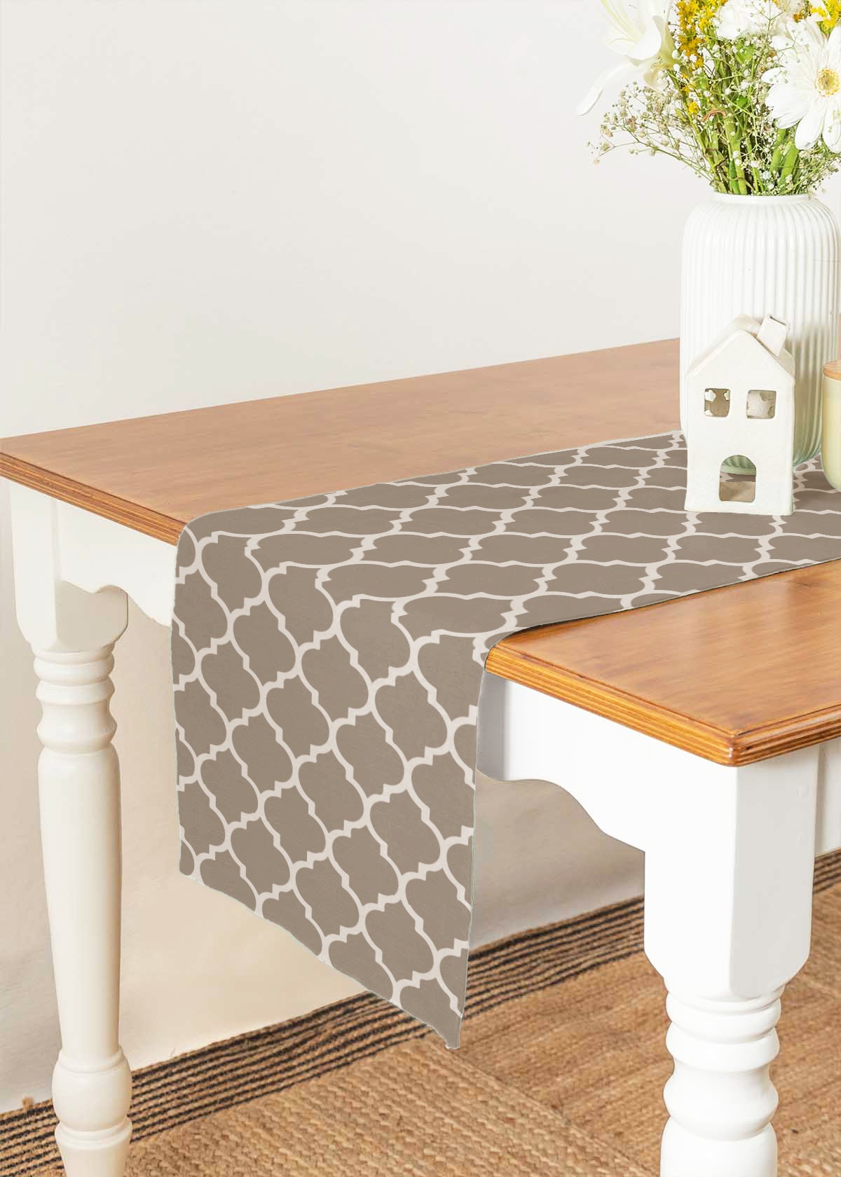 Reverse Trellis 100% cotton geometric table runner for 4 seater or 6 seater dining - Walnut grey