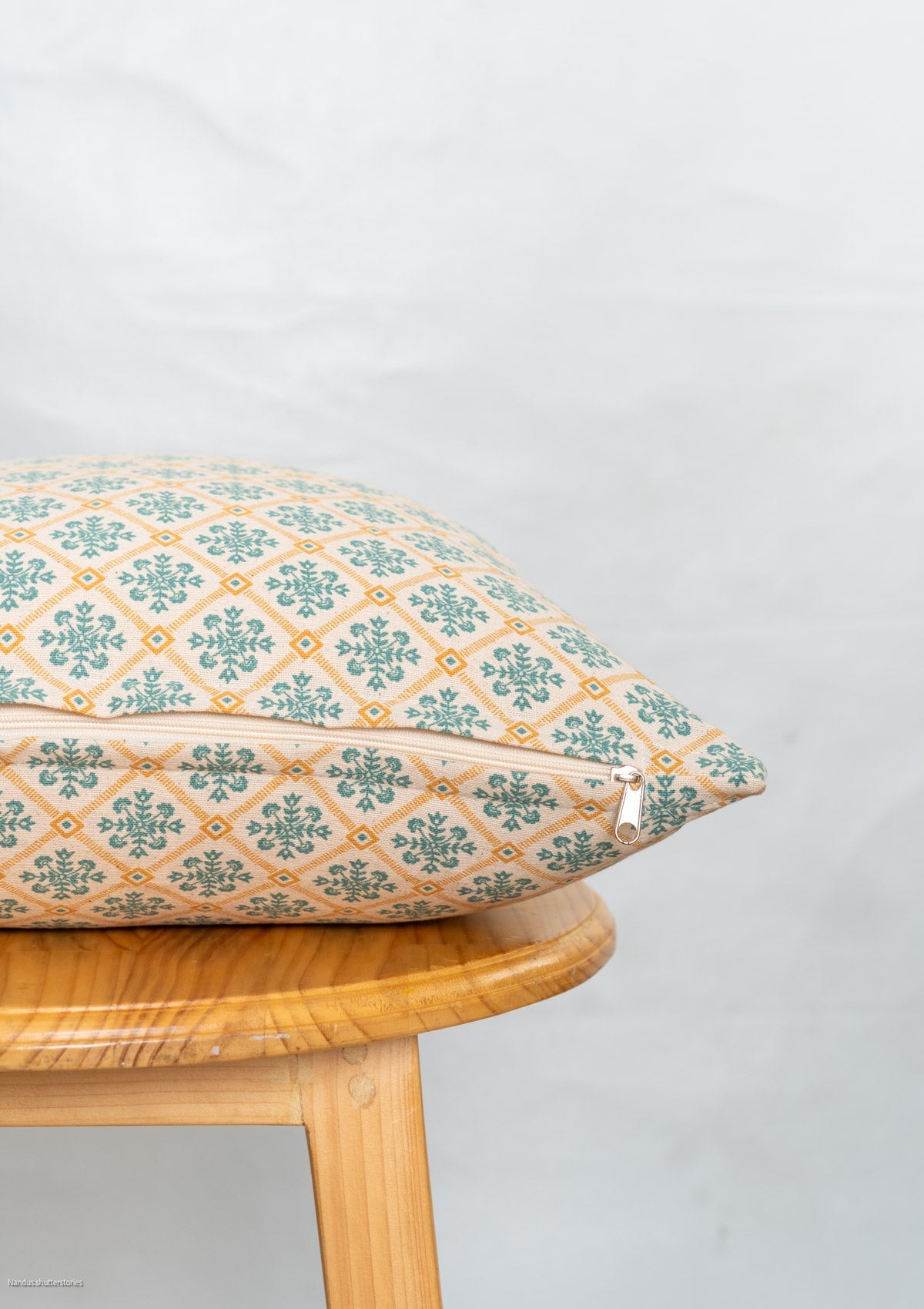 Yura geometric prints 100% cotton cushion cover for sofa - Aqua blue
