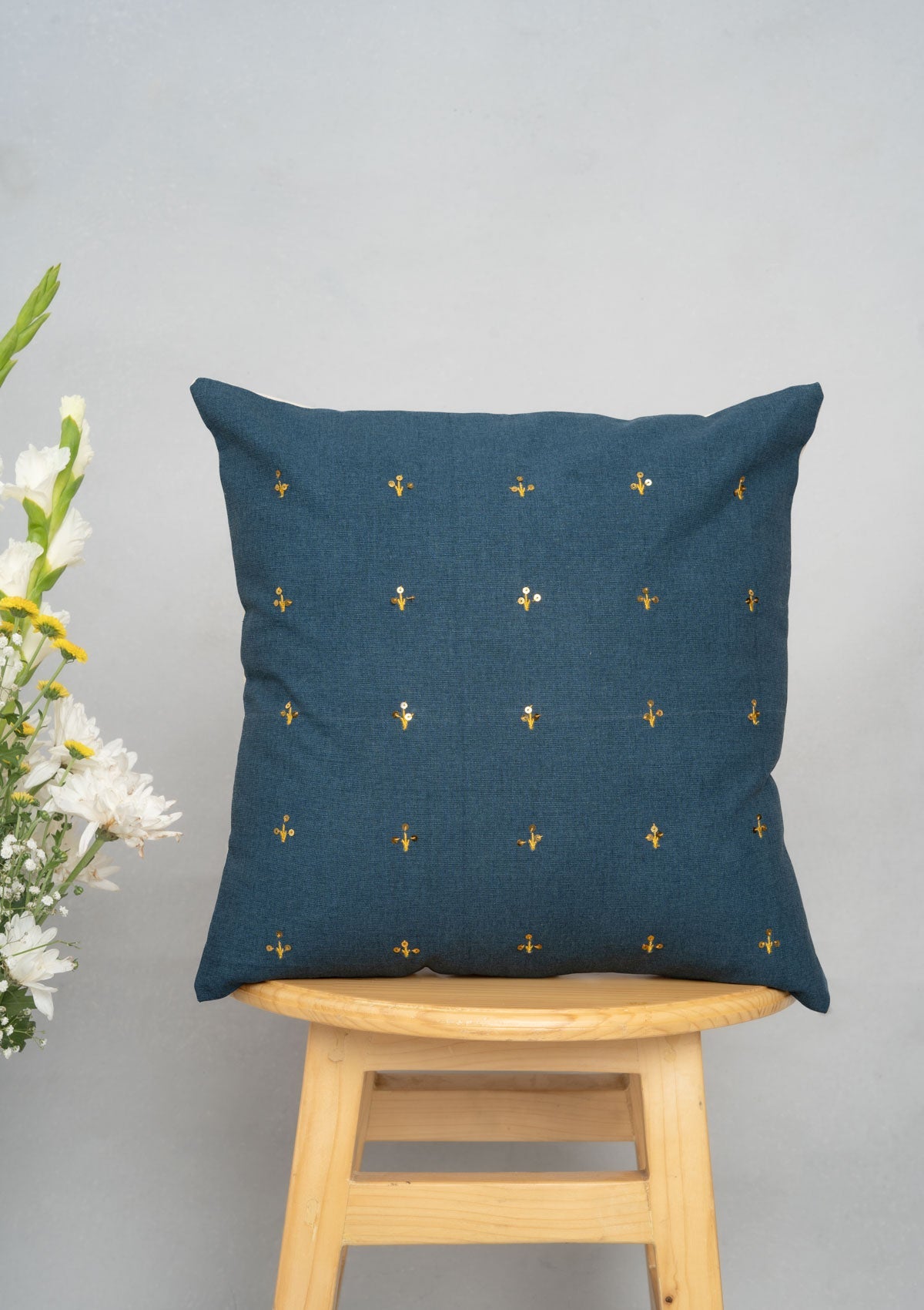 Kohinoor Sequined ethnic cotton cushion cover for sofa