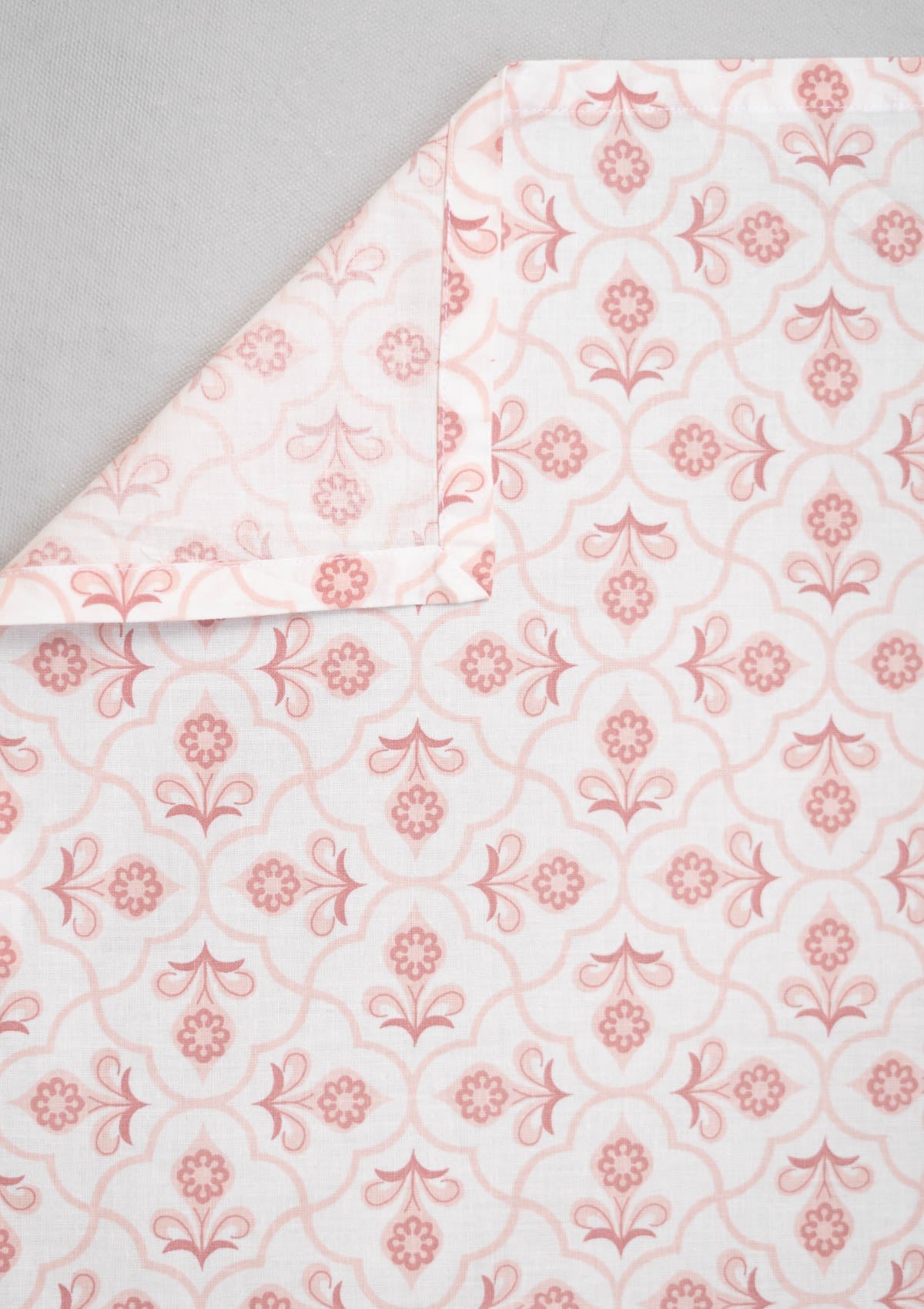 Moroccon printed 100% cotton Flat sheet with pillow covers - Blush