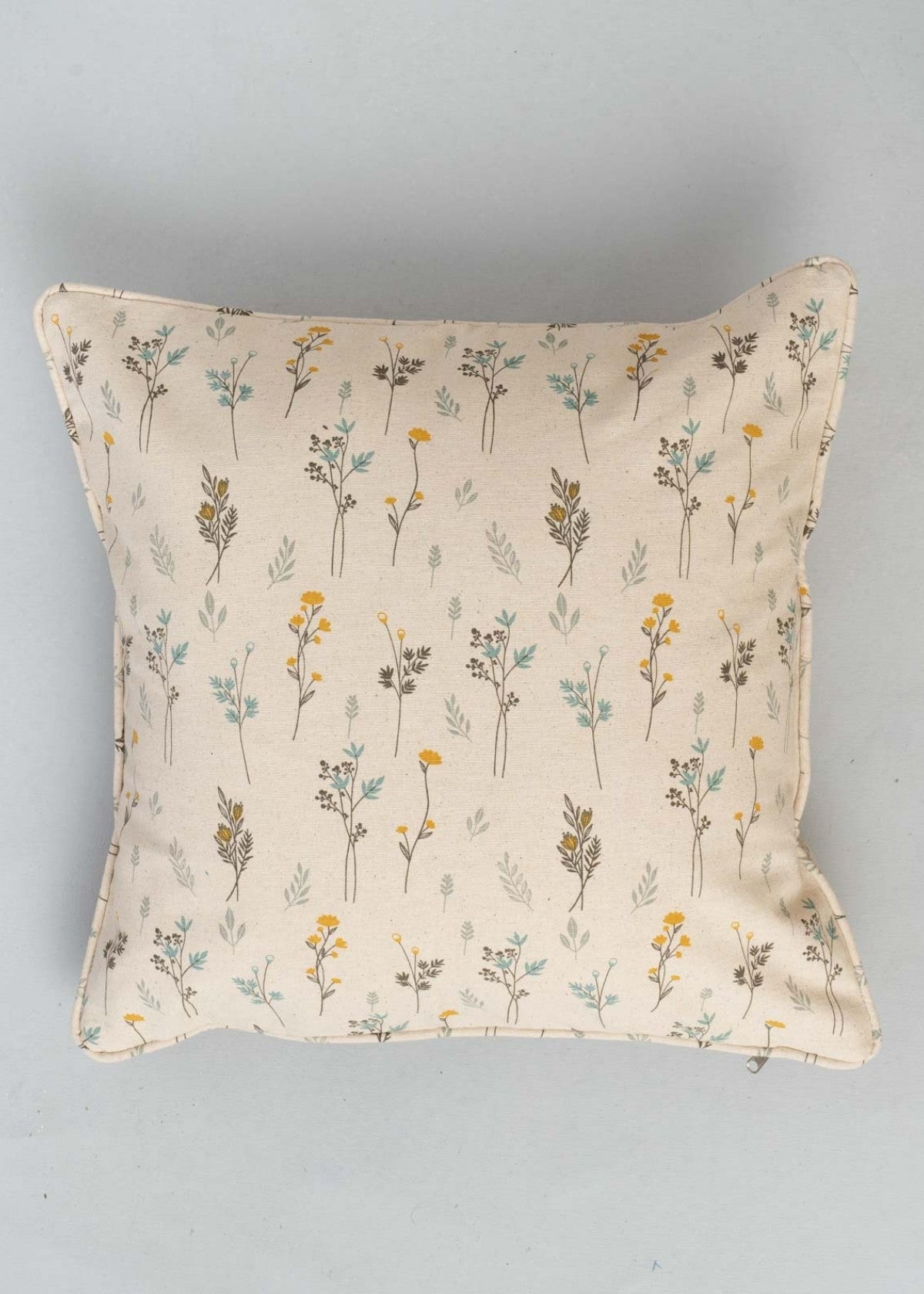 Blooming Meadows 100% cotton floral cushion cover for sofa - Beige