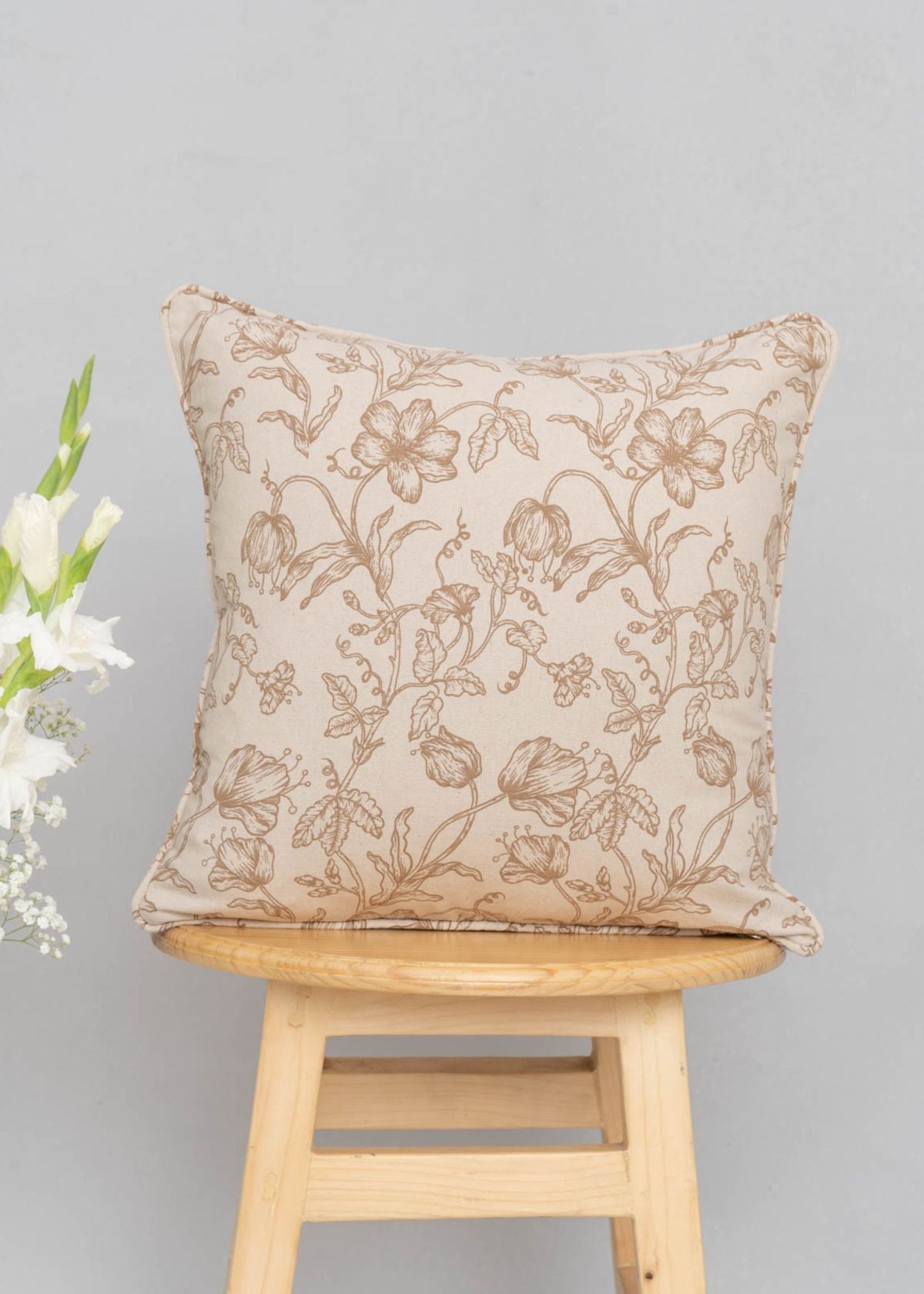 French Farmhouse floral prints 100% cotton cushion cover for Livingroom - Beige, Blue