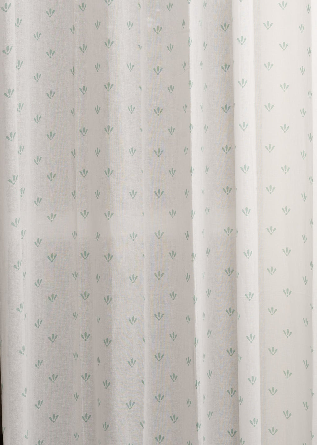 Aniseed floral printed 100% cotton sheer curtain for living room - Light filtering - Single panel - Nile Blue, Indigo