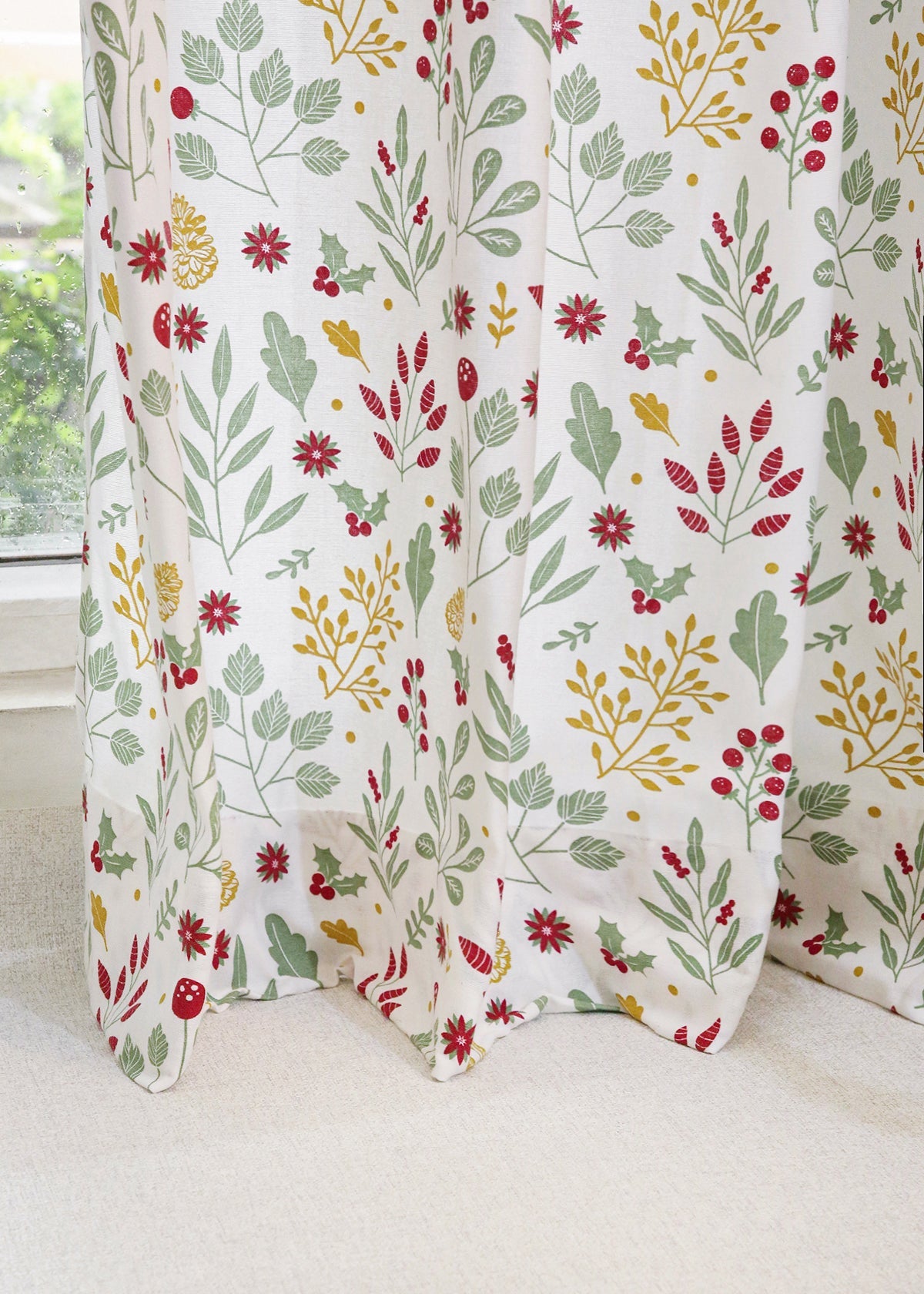 Foraged Berries floral prints 100% cotton curtain for living room - Room darkening - Multicolor - Single Panel