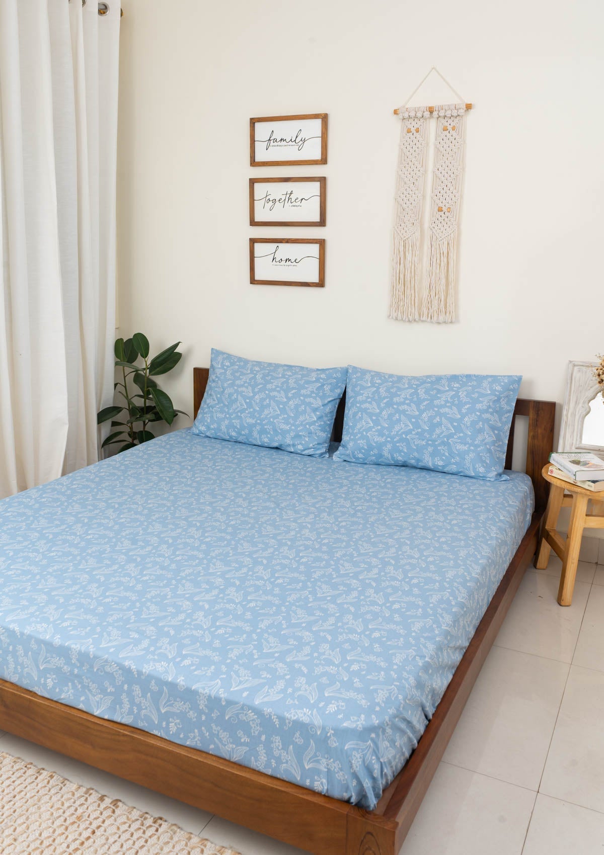 Lilles of Valley floral prints 100% cotton Fitted sheet 16 inch drop with pillow covers - Powder Blue