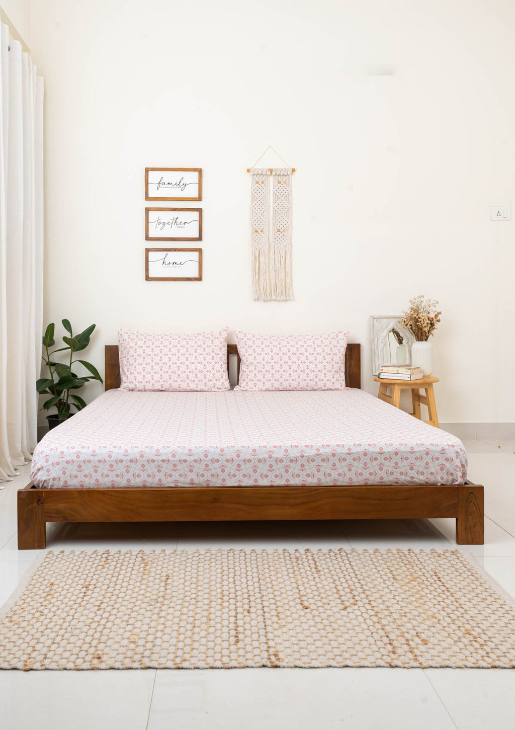 Moroccon printed 100% cotton Flat sheet with pillow covers - Blush