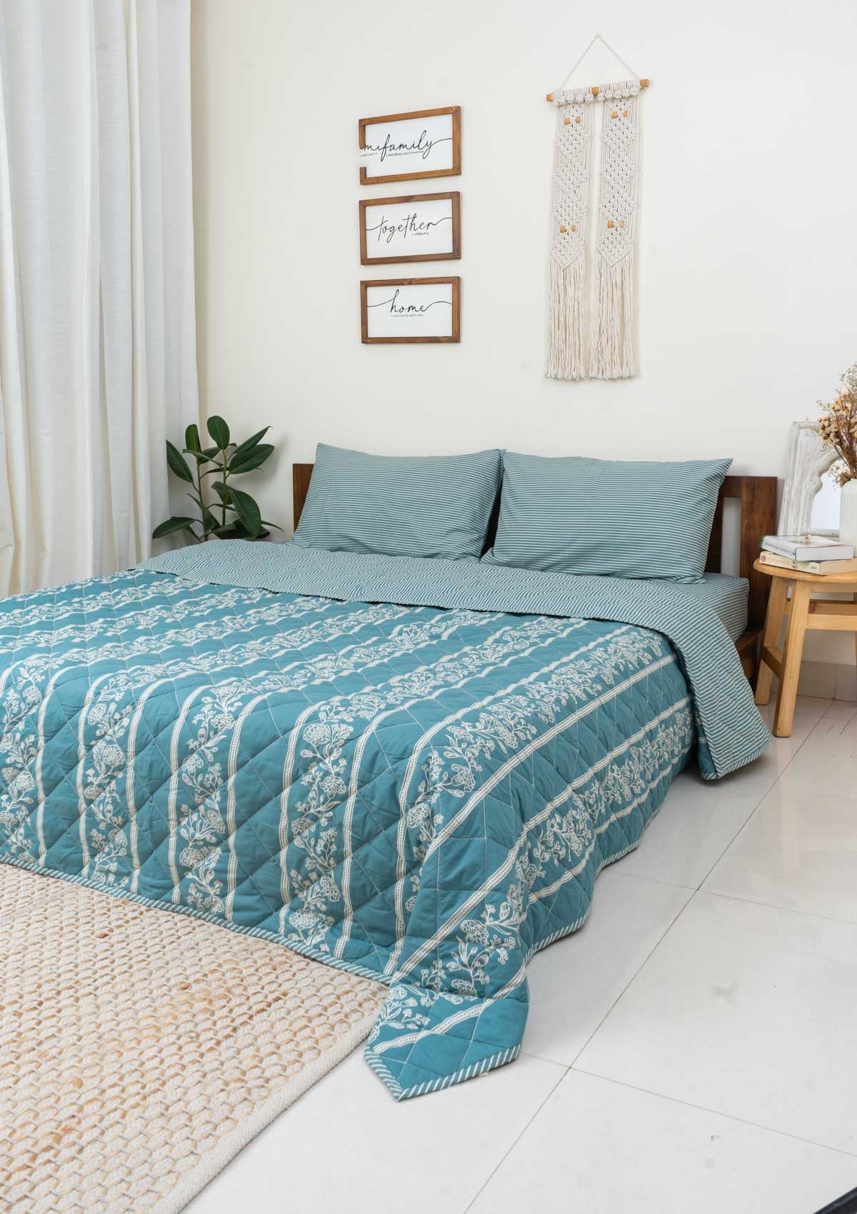 Regal Affair floral design and turqoise stripes printed Reversible Quilt with 100% cotton cover - Turquoise