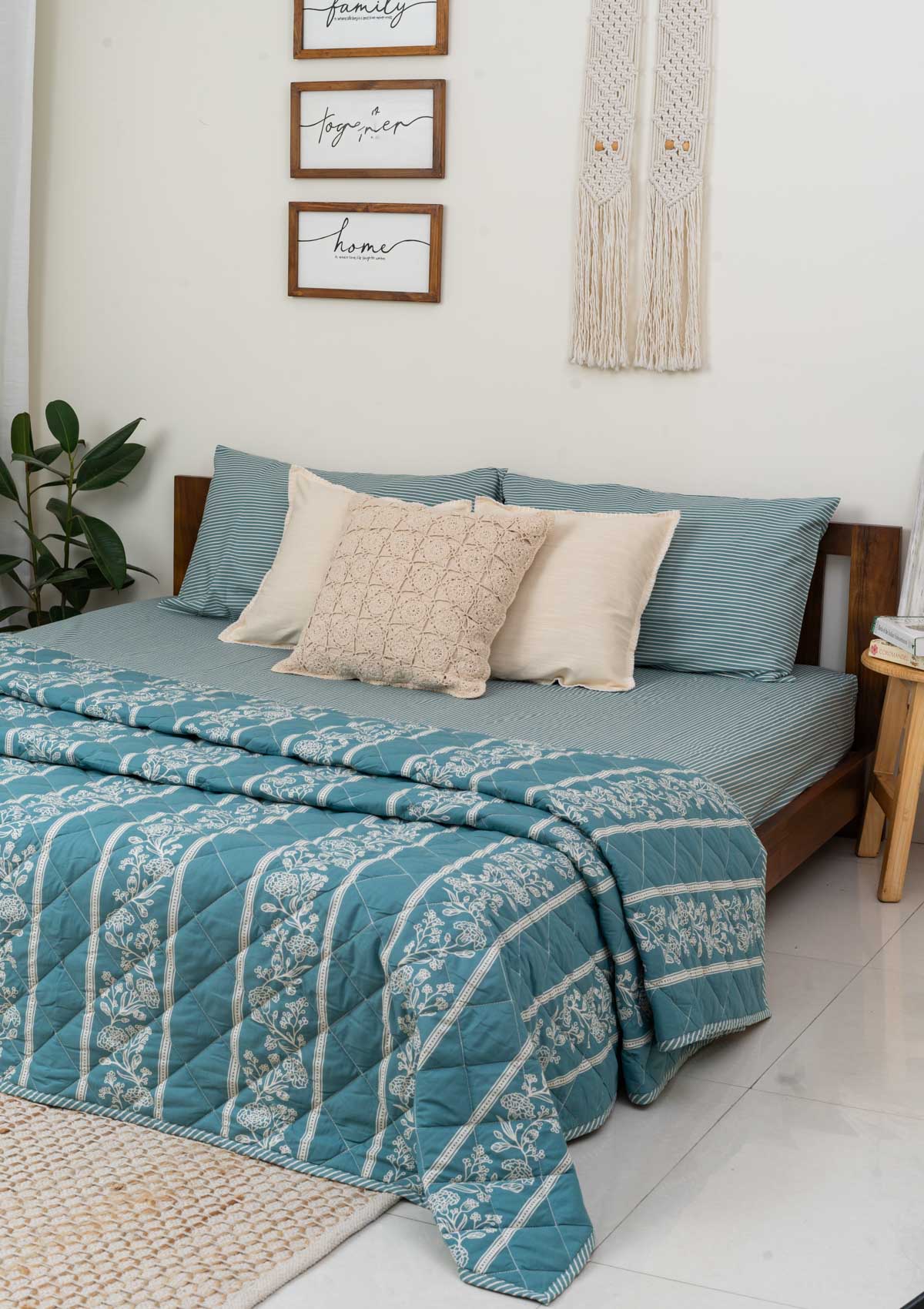 Regal Affair floral design and turqoise stripes printed Reversible Quilt with 100% cotton cover - Turquoise