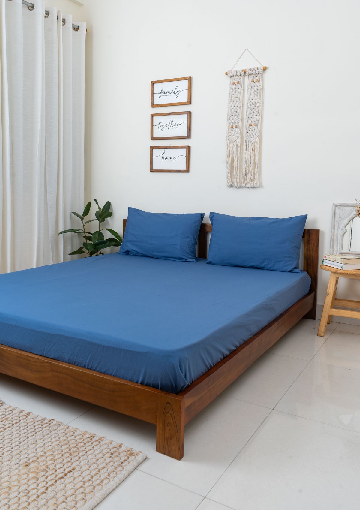 Solid colors fabric dyed 100% cotton soft feel Fitted sheet with pillow covers - Rust, Royal Blue