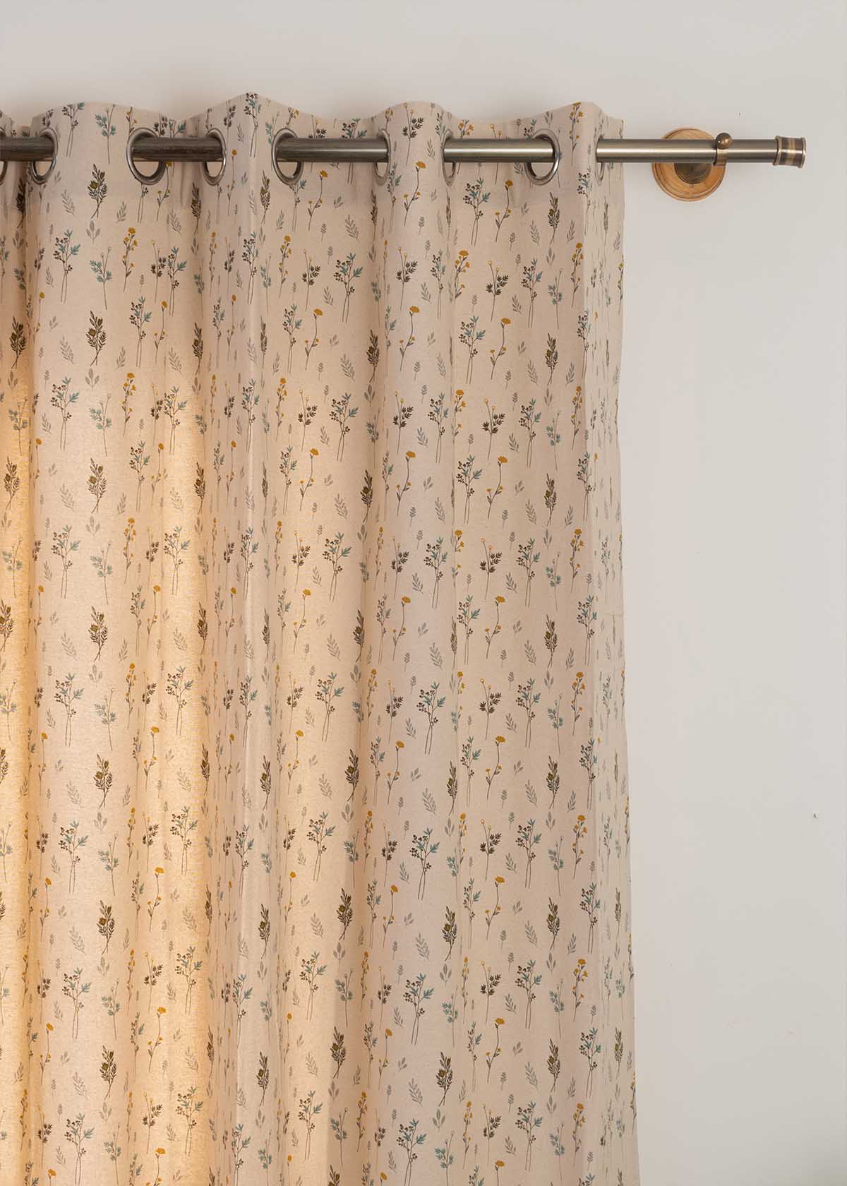 Blooming Meadows floral prints 100% cotton curtain for living room - Room darkening - Beige - Single Panel