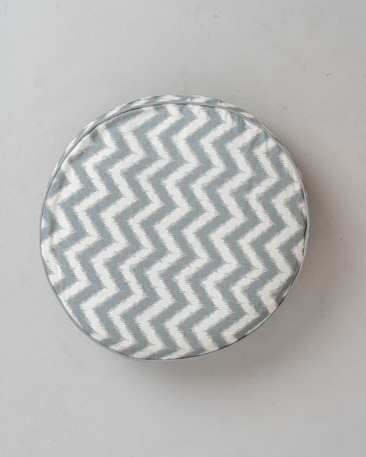 Ikat Chevron Printed Cotton Round Floor Cushion Cover - Grey