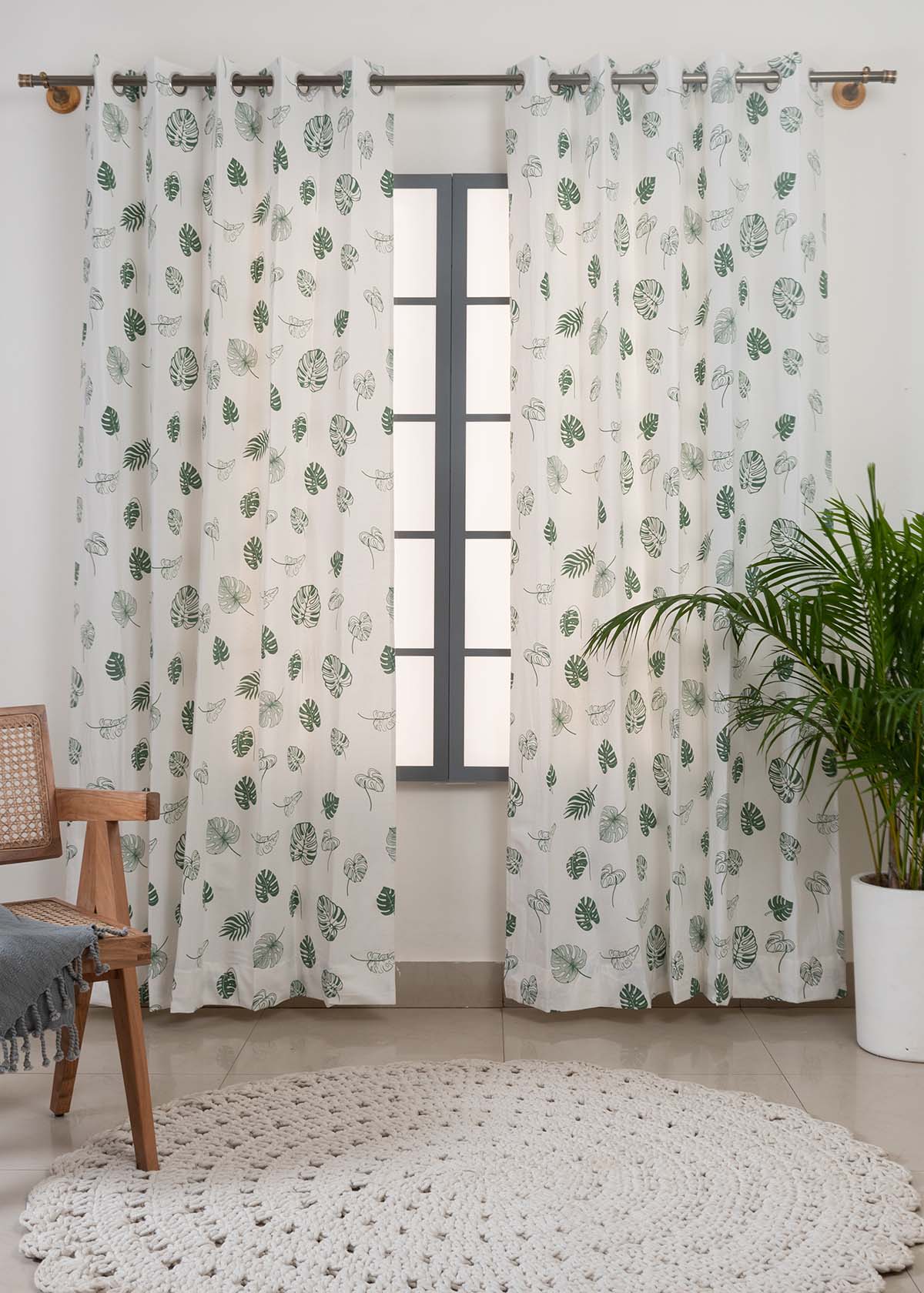 Monstera Printed 100% cotton floral curtain for living room - Room darkening - Green - Pack of 1