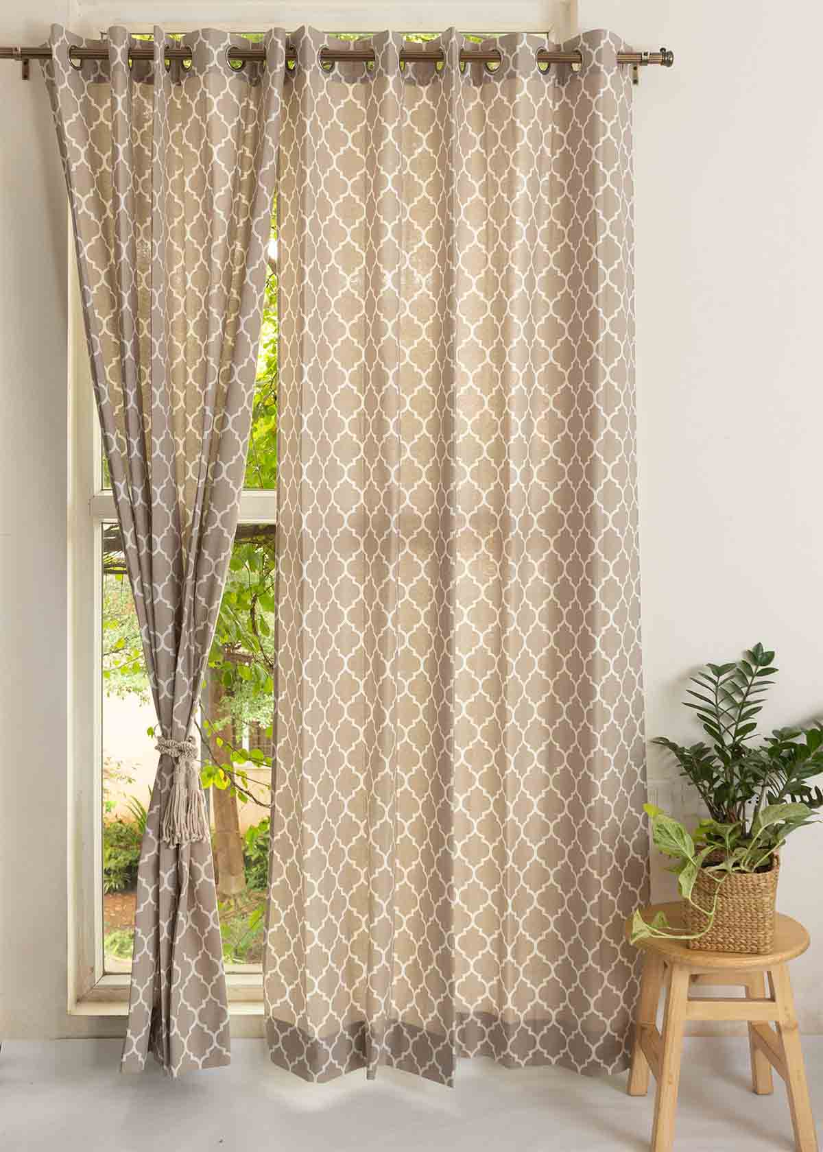 Reverse Trellis 100% cotton geometric curtain for bed room - Room darkening - Walnut Grey - Pack of 1